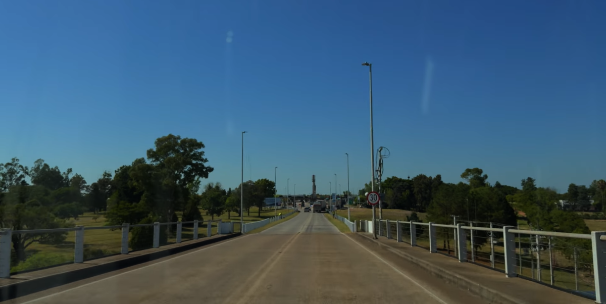 Fronteira Fray Bentos International Bridge — foto de viajante